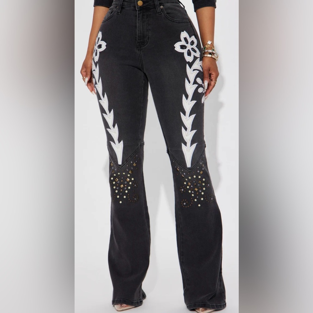 🔥✔️ Black Friday NWT Austin Landing Studded Western Mid Rise Flare Jeans Sz 9/29 - Picture 16 of 16